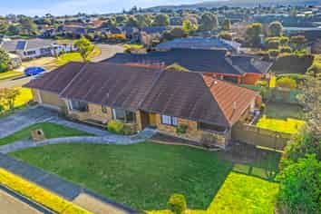 21 Cedar Drive, PARAPARAUMU