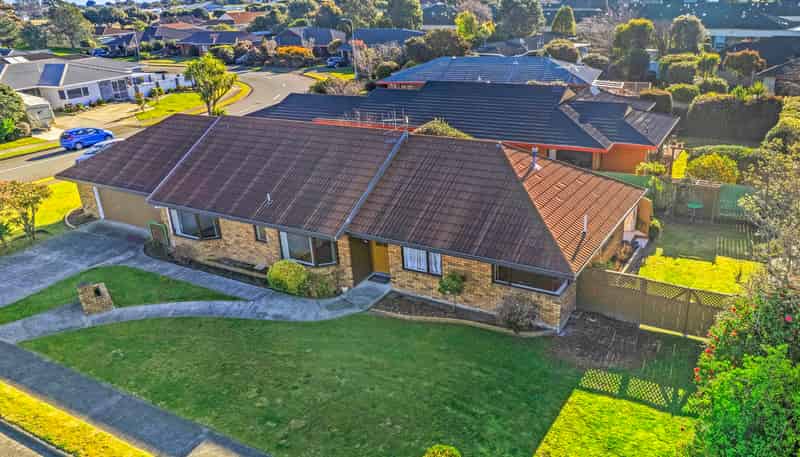 21 Cedar Drive, PARAPARAUMU