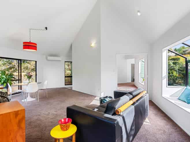 2/7 Almadale Place, Hillcrest