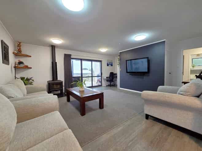 107 Rimu Place, Matarangi