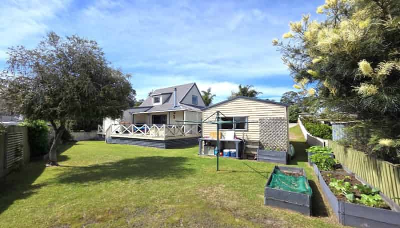 107 Rimu Place, Matarangi