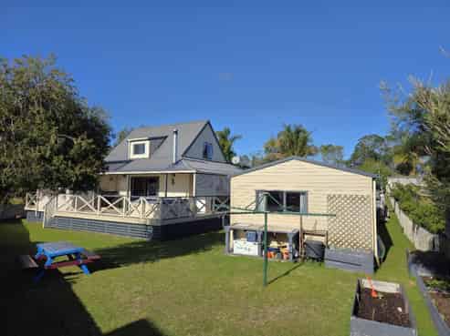 107 Rimu Place, Matarangi