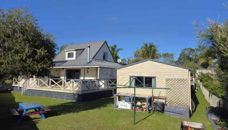 107 Rimu Place, Matarangi