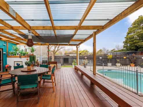 1565 State Highway 3, Awahuri
