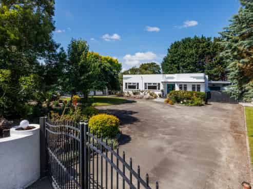 1565 State Highway 3, Awahuri