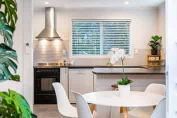 921A Whangaparaoa Road, Manly
