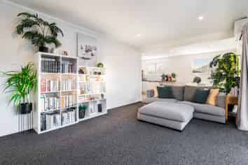 921A Whangaparaoa Road, Manly