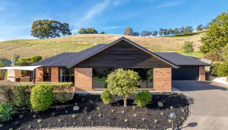 63 Forest Park Drive, Witherlea