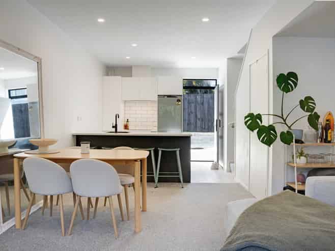 2/1 Jersey Avenue, Mount Albert