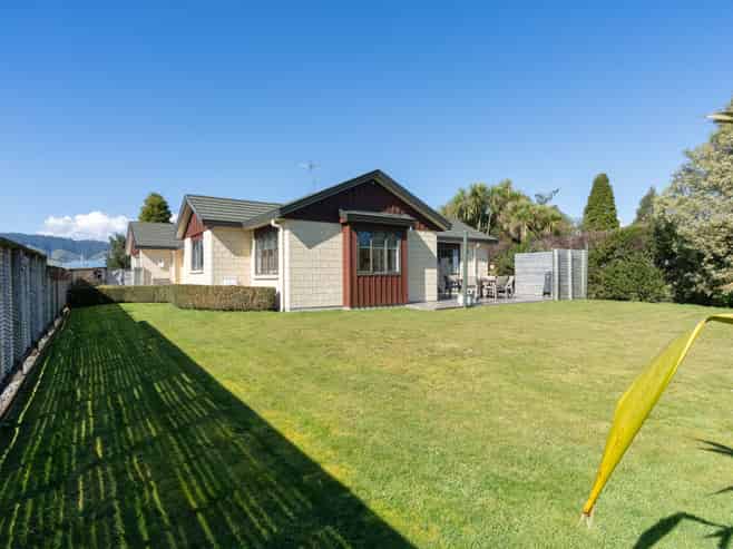 6 Burnfield Way, LEVIN