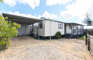 25 Glen Close, Glen Eden