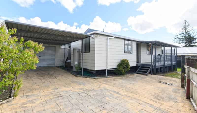 25 Glen Close, Glen Eden