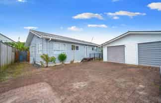 2/8 Freeland Avenue, Mount Roskill