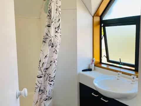 158F Edgeware Road, Edgeware