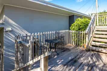 20 Wellington Road, Surfdale