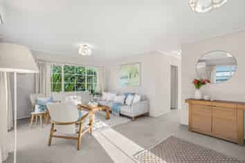 11/169 Whites Line East, Waiwhetu