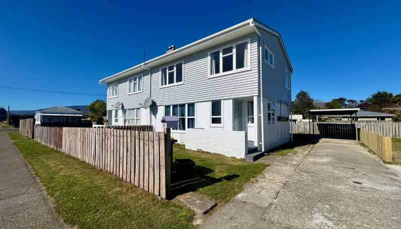 22 Bentham Street, Westport