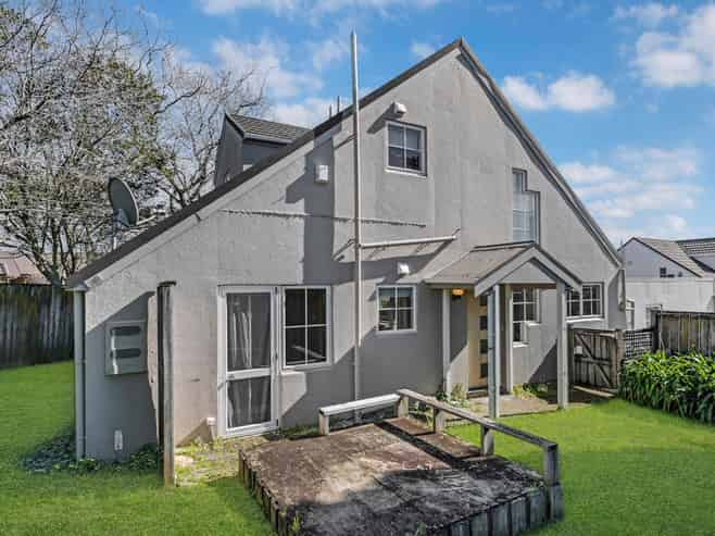 2/163 Whitford Road, Somerville