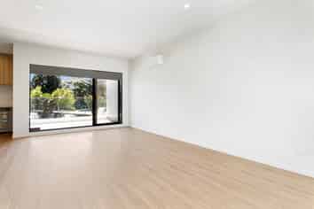 4/36 Seccombes Road, Epsom