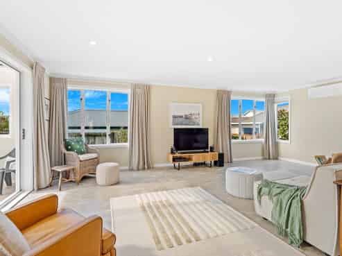 41 Aurora Avenue, Snells Beach