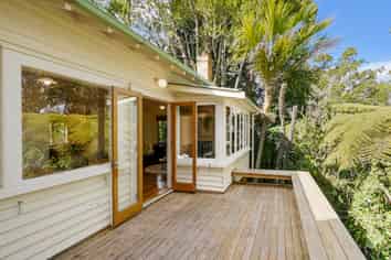 49 Park Road, Titirangi
