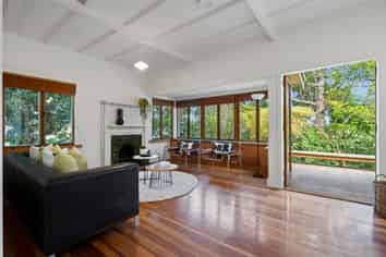 49 Park Road, Titirangi