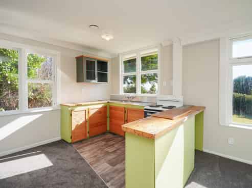 20 and 24 Whalers Crescent, Omaui