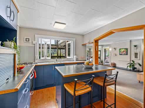 35 Duck Creek Road, Stillwater