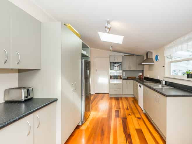 188 Main Road South, Raumati South
