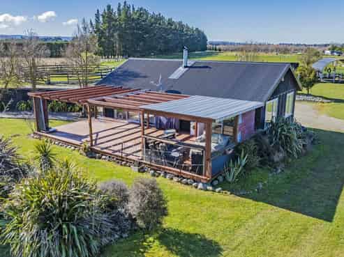 74 Foothills Road, Okuku
