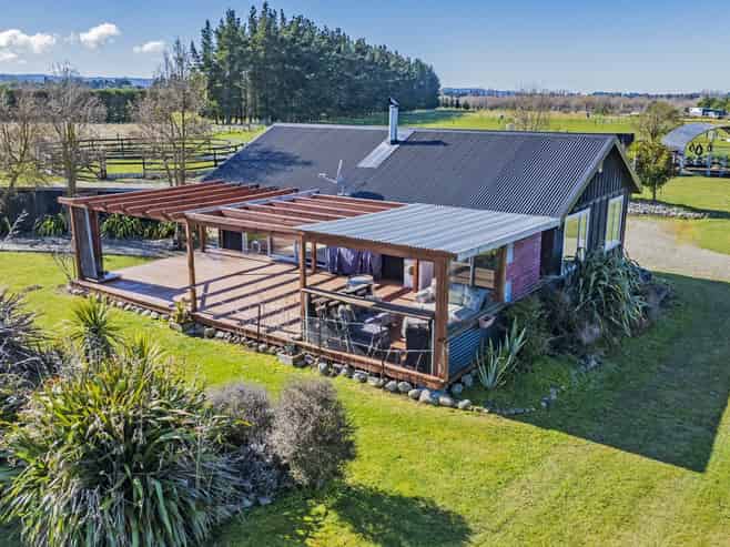 74 Foothills Road, Okuku