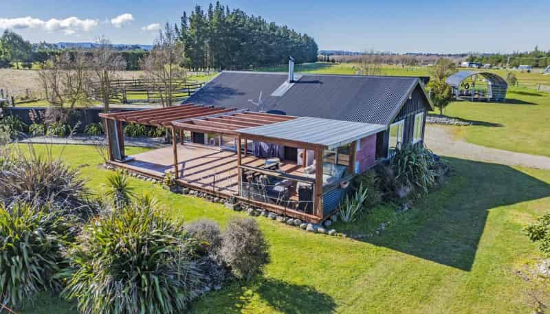 74 Foothills Road, Okuku