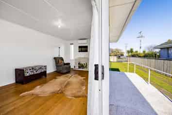 16 Grey Street, Hawera