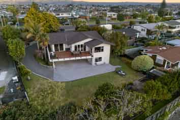 37 Brookfield Terrace, Brookfield