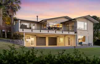 37 Brookfield Terrace, Brookfield