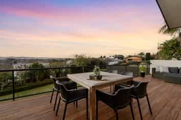 37 Brookfield Terrace, Brookfield