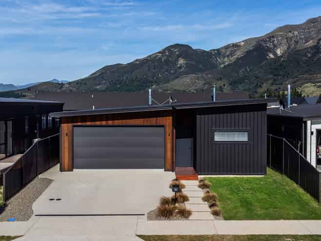 30 Dunn Street, Lake Hawea