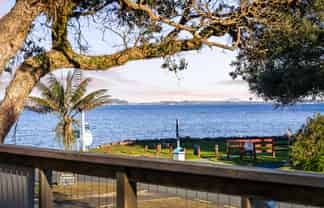 54 Waiwera Road, Waiwera