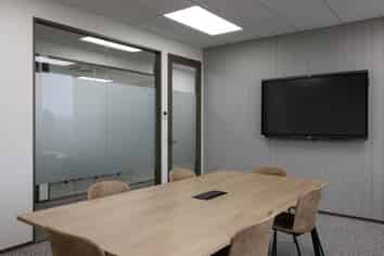 MEDICAL SPECIALISTS AND RELATED OFFICE TENANTS
