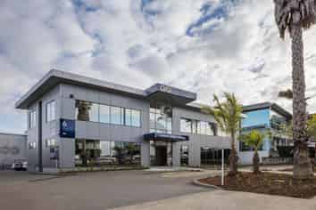 MEDICAL SPECIALISTS AND RELATED OFFICE TENANTS

