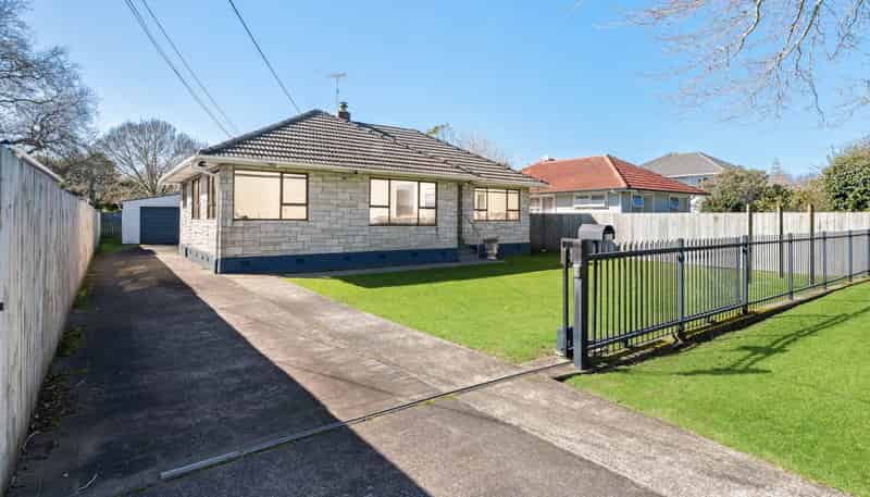 631 Te Atatu Road, Te Atatu Peninsula