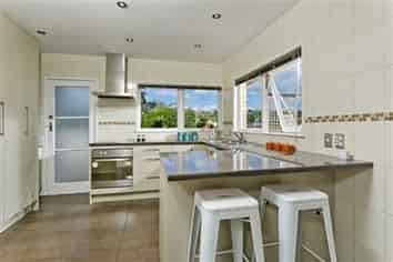 14A Kapiti Place, Sunnynook