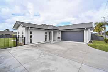 905 Williams Street, Mahora