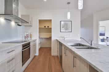 905 Williams Street, Mahora