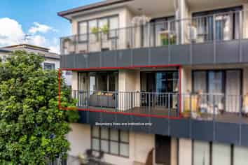 2I/1 Wadier Place, Henderson