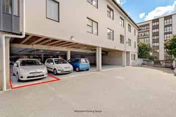 2I/1 Wadier Place, Henderson