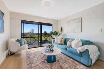 24 Bronzewing Terrace, Unsworth Heights