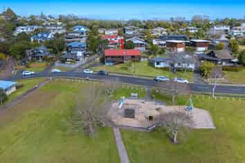 24 Bronzewing Terrace, Unsworth Heights
