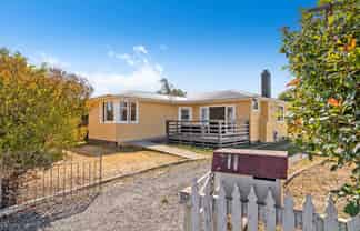 11 River Road, Masterton