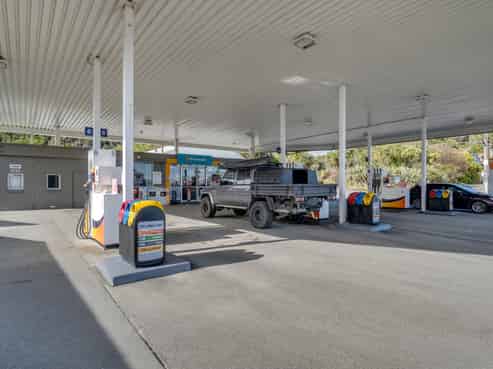 High-profile West Coast fuel station investment